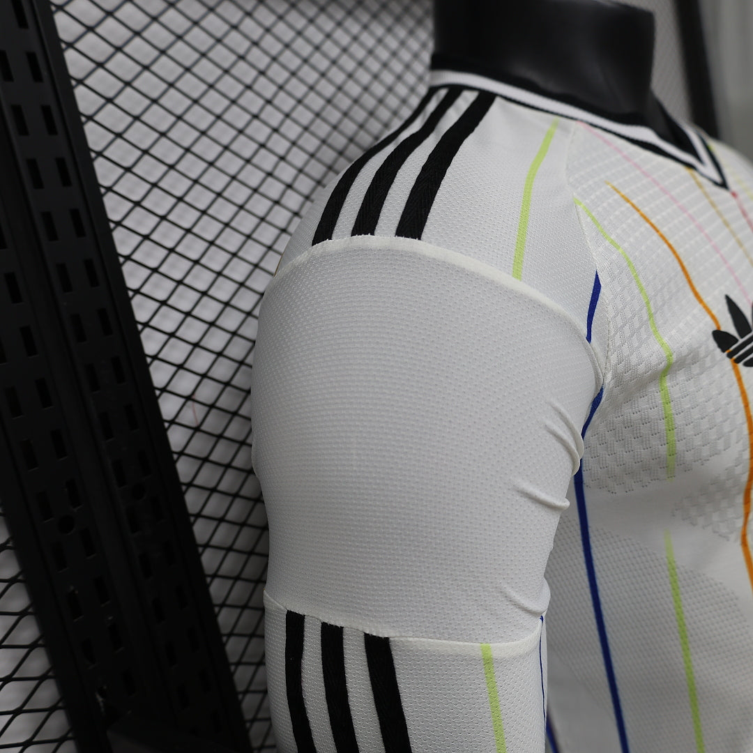 2026/27 Japan Away Player Version Soccer Jersey Long Sleeve