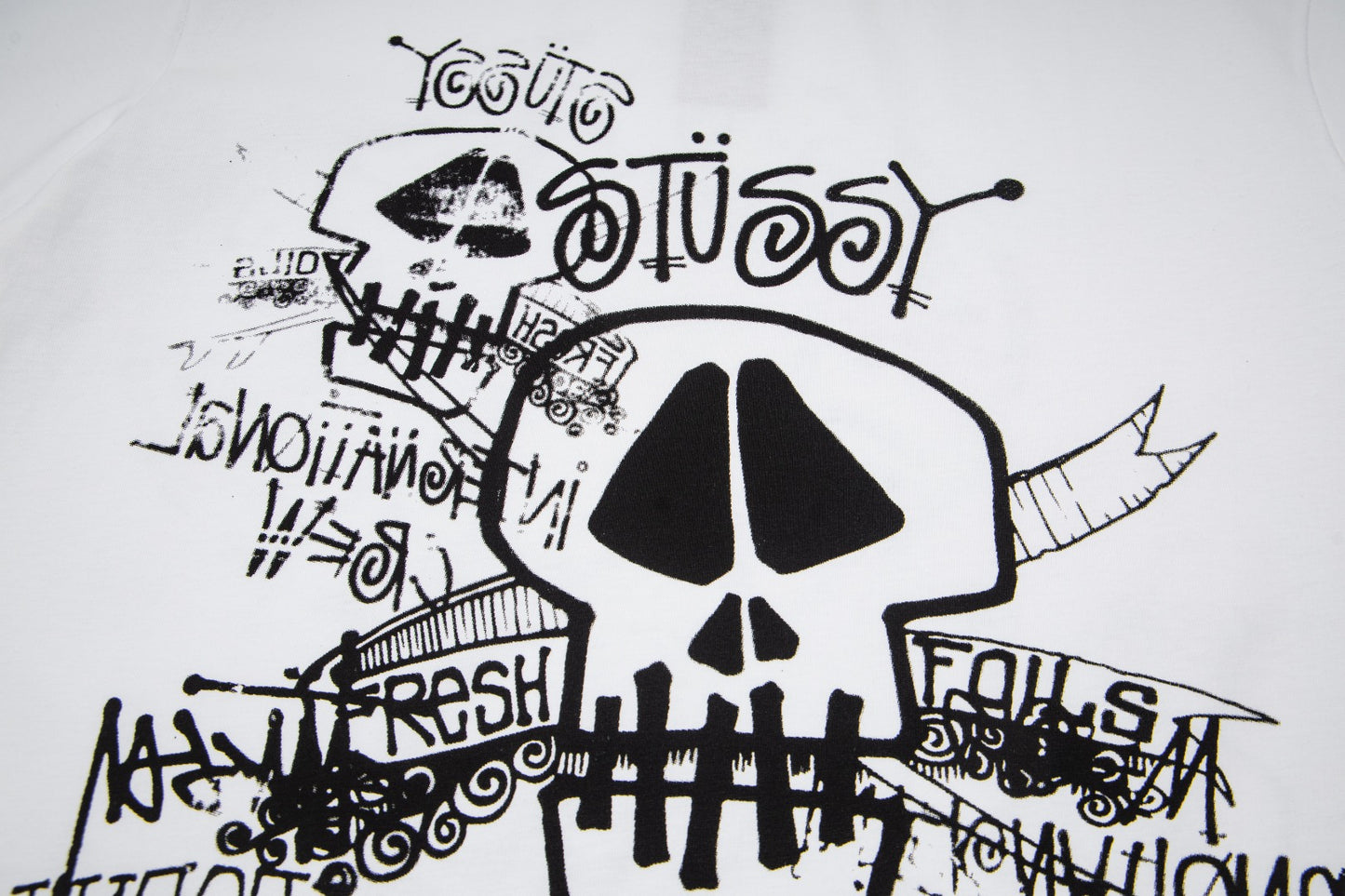 Stüssy International Crew Graffiti Skull T-Shirt - White