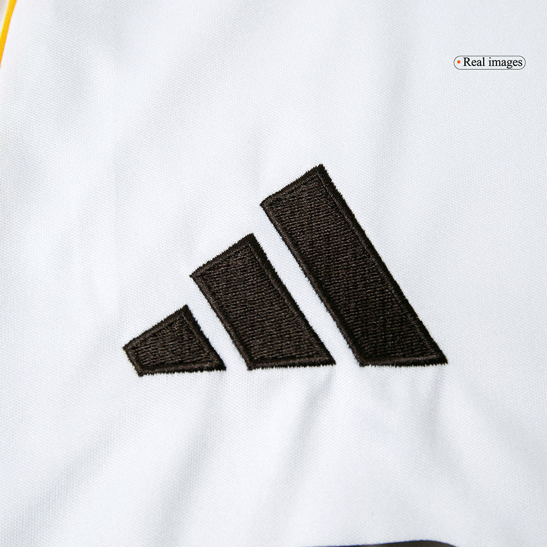 MBAPPÉ #9 Real Madrid Home Soccer Jersey 2025/26