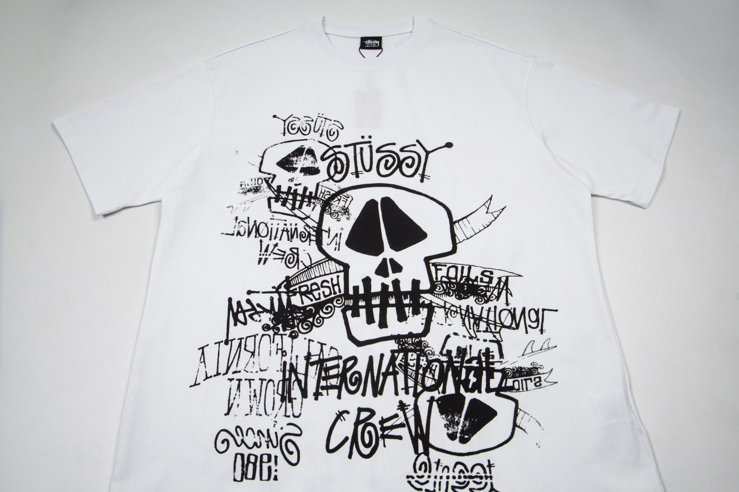 Stüssy International Crew Graffiti Skull T-Shirt - White