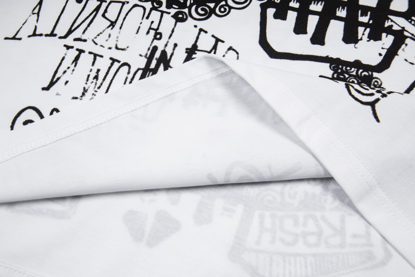 Stüssy International Crew Graffiti Skull T-Shirt - White